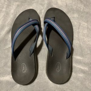 Chaco flip flops
